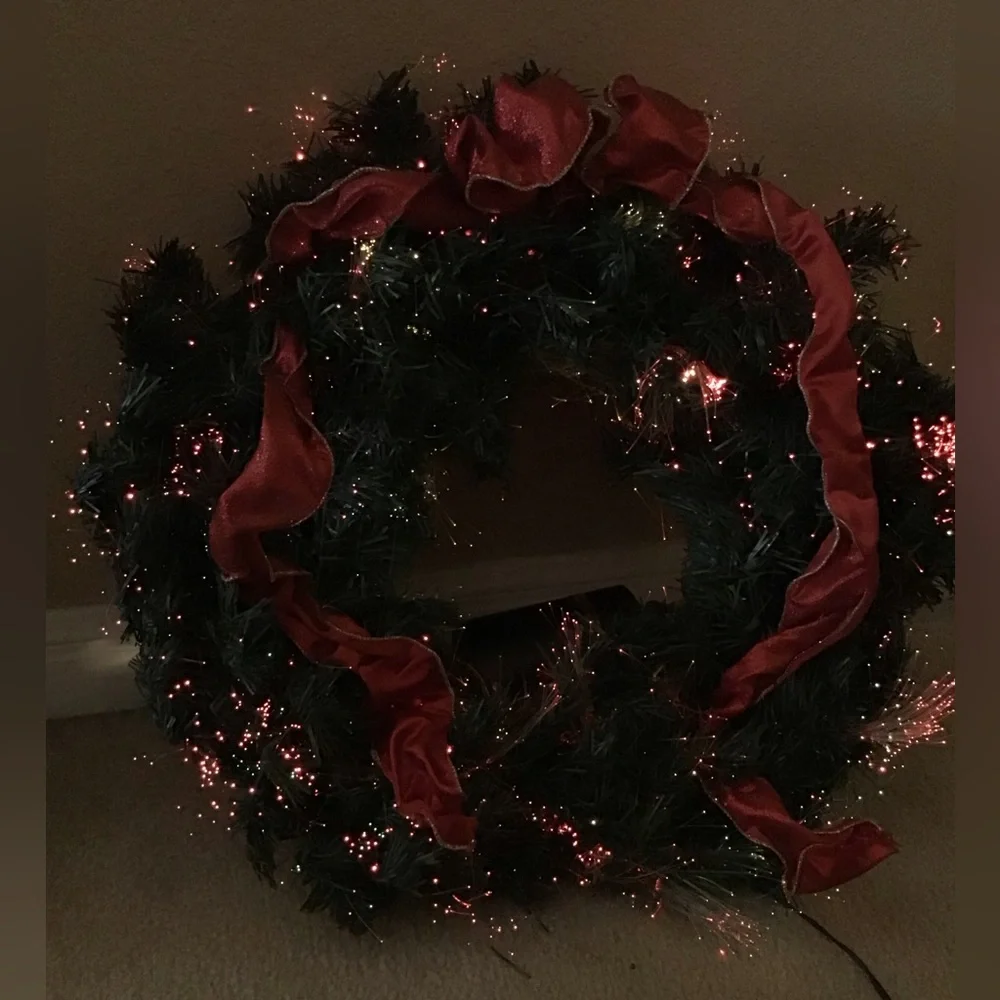 Fiber optic wreath.